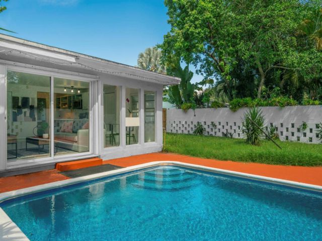  2 BR,  1.00 BTH &nbsp; style home in Fort Lauderdale