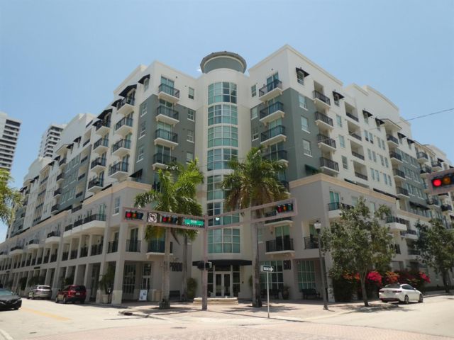  1 BR,  1.00 BTH &nbsp; style home in West Palm Beach