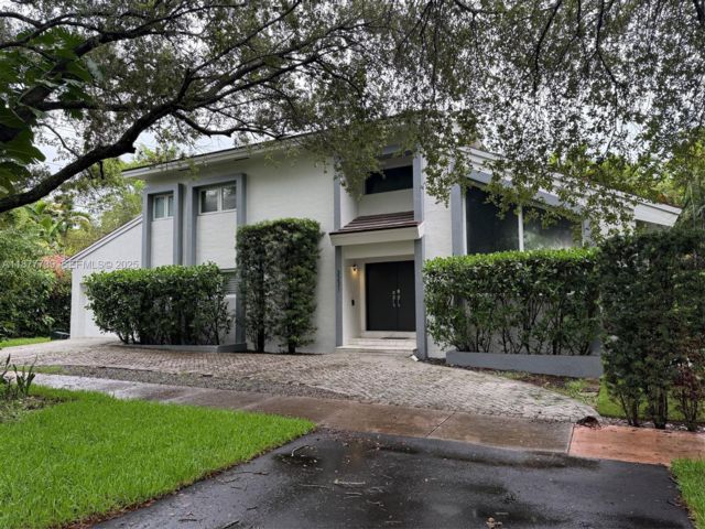  3 BR,  3.00 BTH &nbsp; style home in Coral Gables