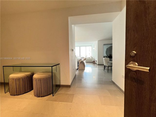  3 BR,  3.50 BTH &nbsp; style home in Miami