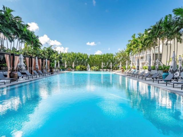  2 BR,  2.00 BTH &nbsp; style home in Miami