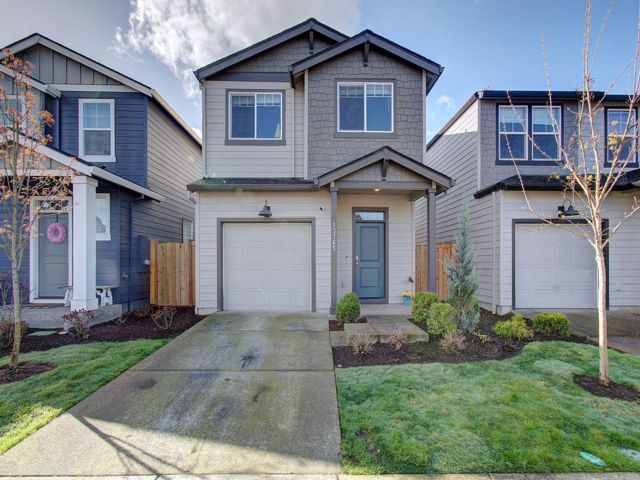  3 BR,  2.50 BTH &nbsp;2 story style home in Vancouver