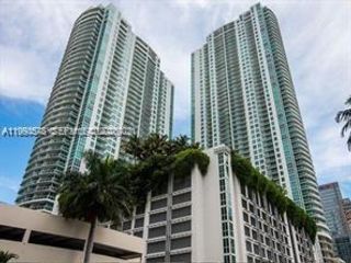  2 BR,  2.00 BTH &nbsp; style home in Miami
