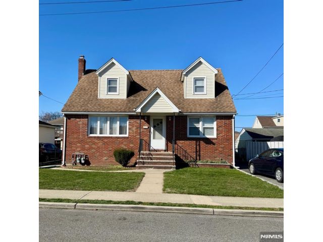  1 BR,  1.00 BTH &nbsp; style home in Saddle Brook
