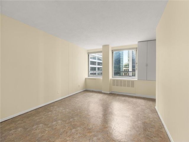 Studio,  1.00 BTH &nbsp;Condominium style home in Financial District