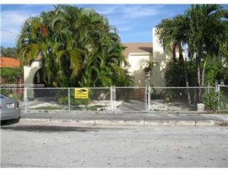  3 BR,  3.00 BTH &nbsp; style home in Miami