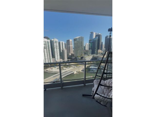  2 BR,  2.00 BTH &nbsp; style home in Miami