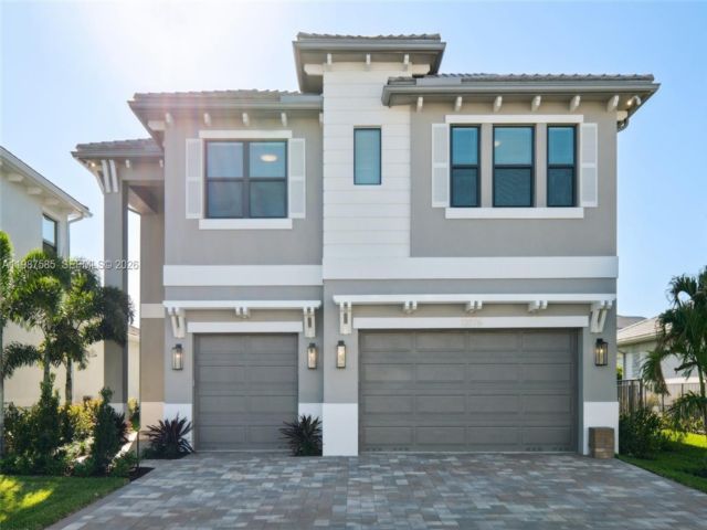  5 BR,  5.00 BTH &nbsp; style home in Palm Beach Gardens