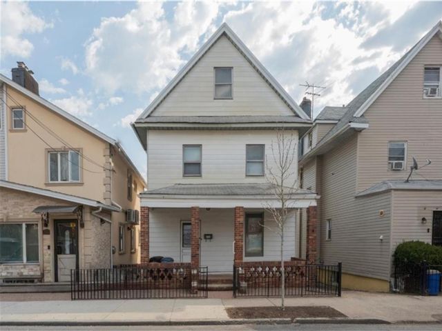  4 BR,  1.00 BTH &nbsp;Single family style home in Sheepshead Bay