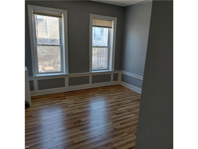  1 BR,  1.00 BTH &nbsp;Multi-family style home in Brownsville