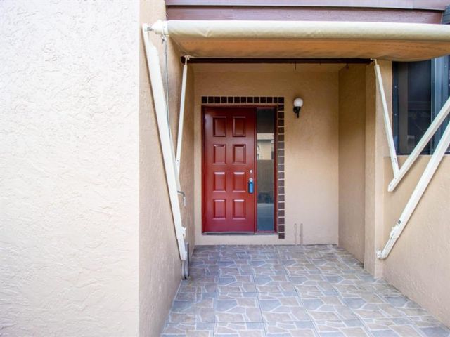  3 BR,  3.00 BTH &nbsp;Townhouse style home in Coconut Creek