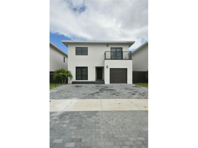  5 BR,  3.00 BTH &nbsp;Other style home in Florida City