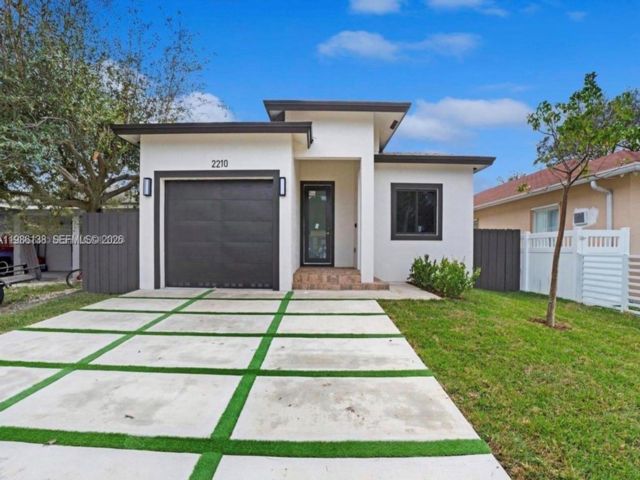  3 BR,  2.00 BTH &nbsp;Other style home in Hollywood