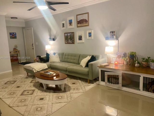  2 BR,  2.00 BTH &nbsp; style home in Pembroke Pines