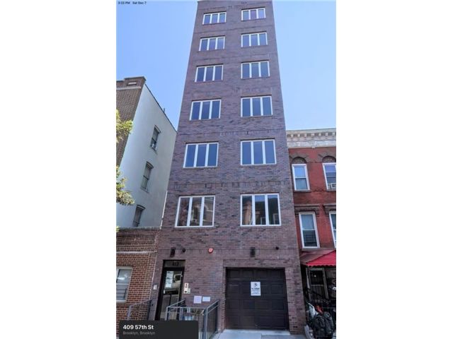 Studio,  0.00 BTH &nbsp;Multi-family style home in Sunset Park