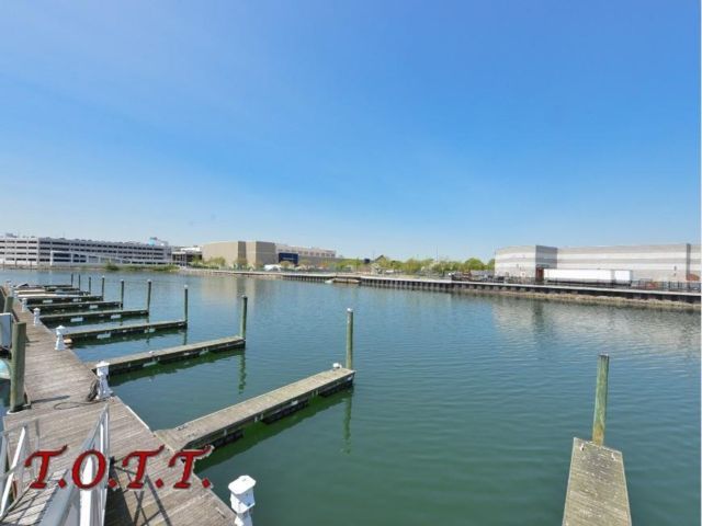  4 BR,  4.00 BTH &nbsp;Single family style home in Mill Basin