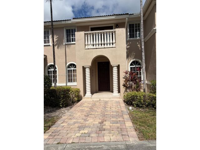  3 BR,  2.50 BTH &nbsp;Townhouse style home in Homestead