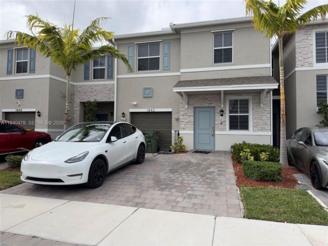  4 BR,  2.50 BTH &nbsp;Townhouse style home in Homestead