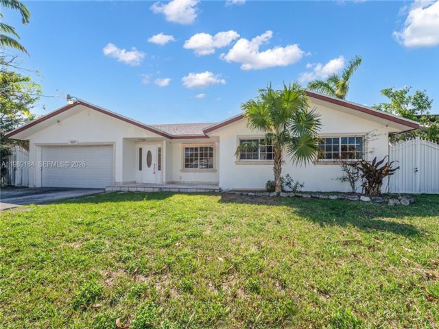  4 BR,  2.00 BTH &nbsp; style home in Miami