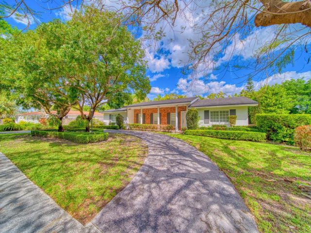  4 BR,  2.00 BTH &nbsp; style home in Coral Gables