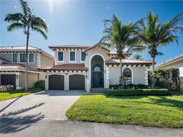  5 BR,  4.00 BTH &nbsp; style home in Cutler Bay