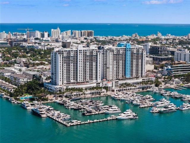  2 BR,  2.00 BTH &nbsp;Condo style home in Miami Beach