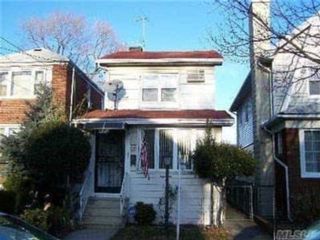  2 BR,  2.00 BTH &nbsp;Single family style home in Marine Park
