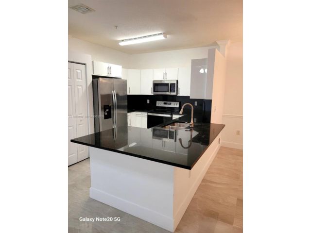  3 BR,  2.00 BTH &nbsp; style home in Miramar