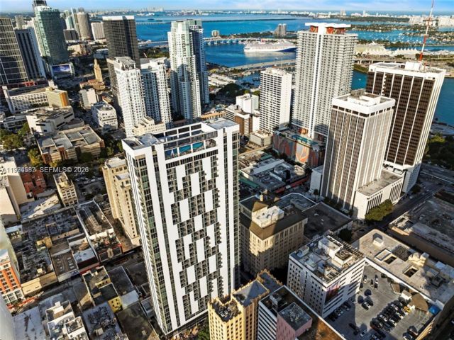  1 BR,  1.50 BTH &nbsp; style home in Miami