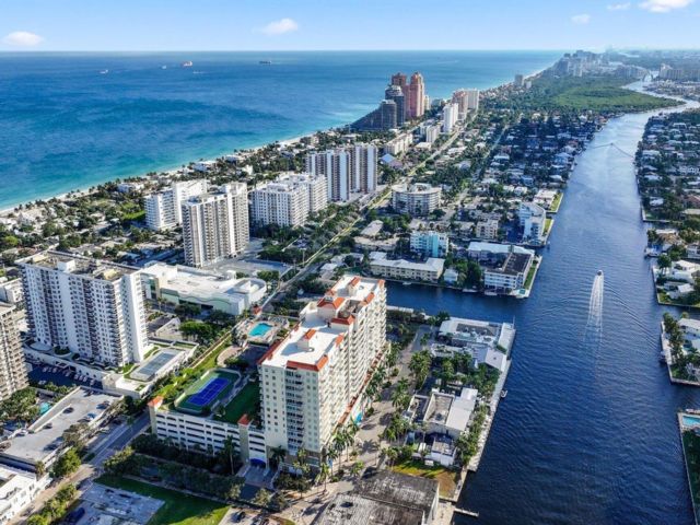  2 BR,  2.00 BTH &nbsp; style home in Fort Lauderdale