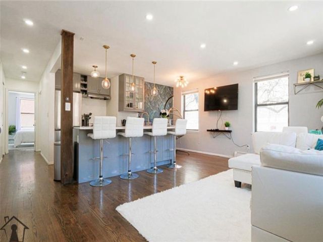  2 BR,  1.00 BTH &nbsp;Condominium style home in Flatbush