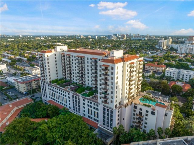  2 BR,  2.00 BTH &nbsp; style home in Coral Gables