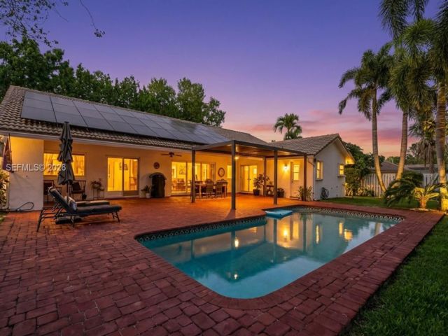  4 BR,  2.00 BTH &nbsp; style home in Plantation