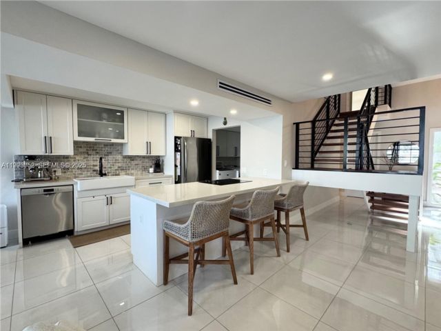 [Pembroke Pines Real Estate, listing number 3335800]