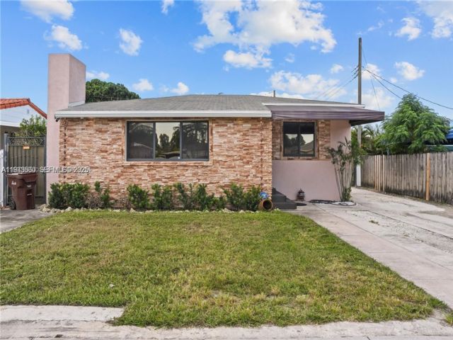  4 BR,  1.00 BTH &nbsp; style home in Hialeah