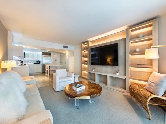  1 BR,  1.00 BTH &nbsp; style home in Miami Beach