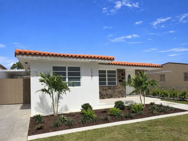  4 BR,  3.00 BTH &nbsp; style home in Coral Gables