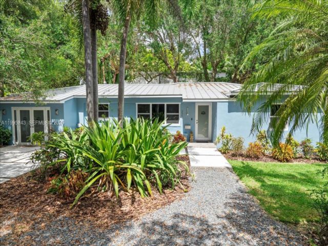  3 BR,  4.00 BTH &nbsp; style home in Miami