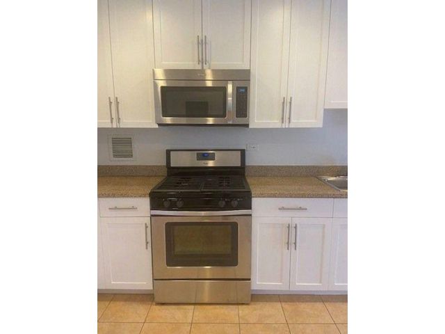  1 BR,  1.00 BTH &nbsp; style home in Rego Park