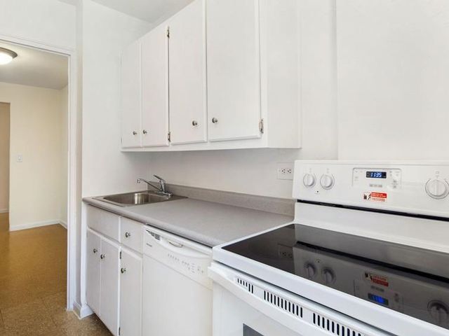  2 BR,  1.00 BTH &nbsp; style home in Corona