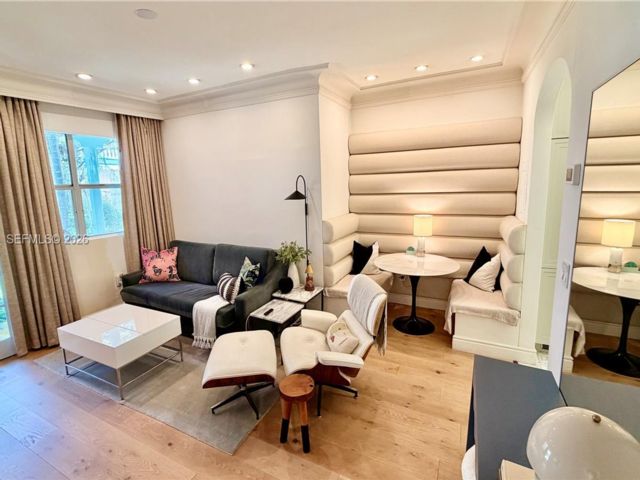  1 BR,  1.00 BTH &nbsp; style home in Carl Fisher