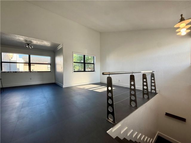  3 BR,  2.00 BTH &nbsp; style home in Miami