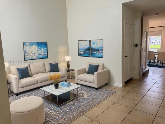  3 BR,  3.00 BTH &nbsp; style home in Medley