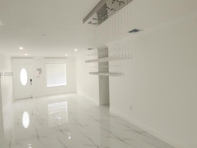 [PHOTO]