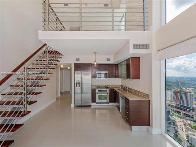  2 BR,  2.00 BTH &nbsp; style home in Miami