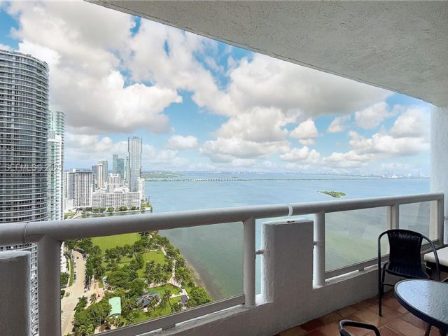  1 BR,  1.50 BTH &nbsp; style home in Miami