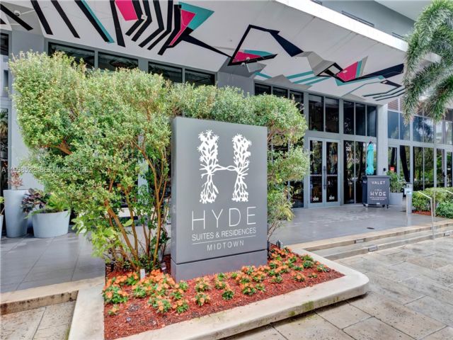  1 BR,  1.00 BTH &nbsp; style home in Miami