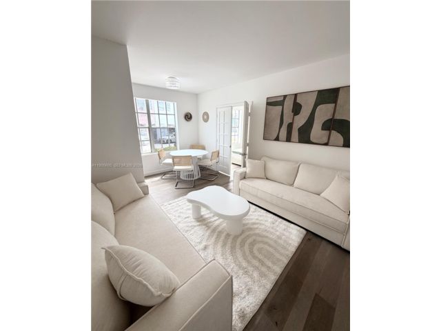  2 BR,  2.00 BTH &nbsp; style home in Carl Fisher