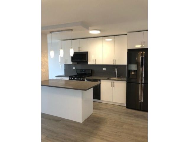  2 BR,  1.00 BTH &nbsp;Condominium style home in Brighton Beach