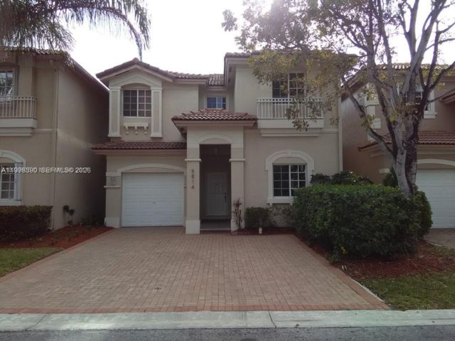  3 BR,  3.00 BTH &nbsp; style home in Medley